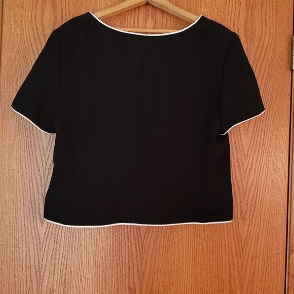 NWOT Black Evan-Picone Skirt and Top Set with White Trim Sz 16 - Picture 4 of 7